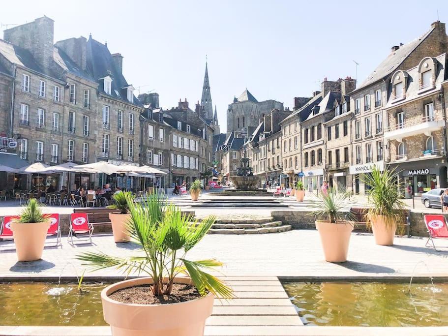 Nouveau ** Le Raffine Au Coeur De Guingamp ** Parking Buitenkant foto